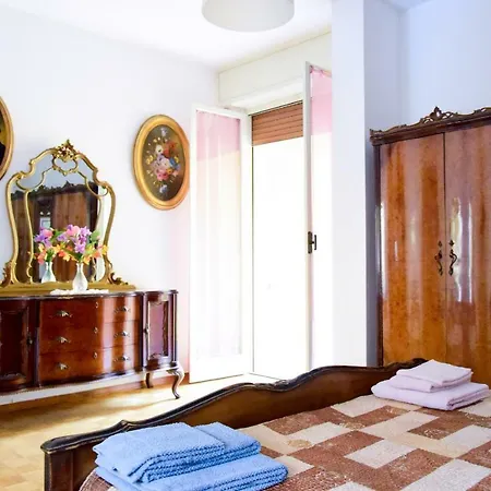 Il Balcone Di Giulietta Verona